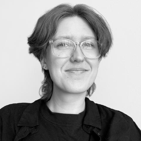 Lina Andersson. Teckenspråks- och dövblindtolk.